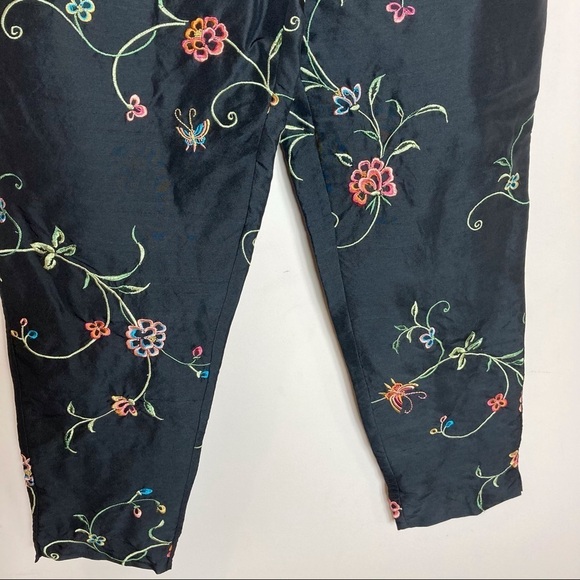 Vintage sz 4 black silk floral embroidered pixie pants - Picture 8 of 16